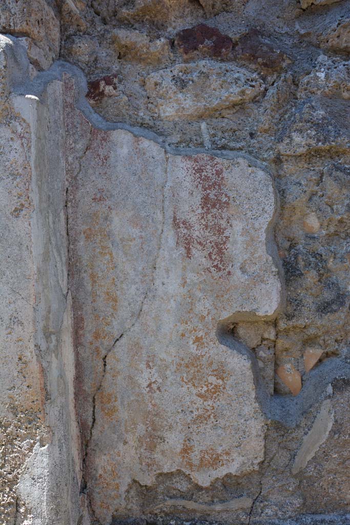 IX.5.6 Pompeii. May 2017. Room f, detail of remaining painted decoration on west wall.  
Foto Christian Beck, ERC Grant 681269 DCOR.
