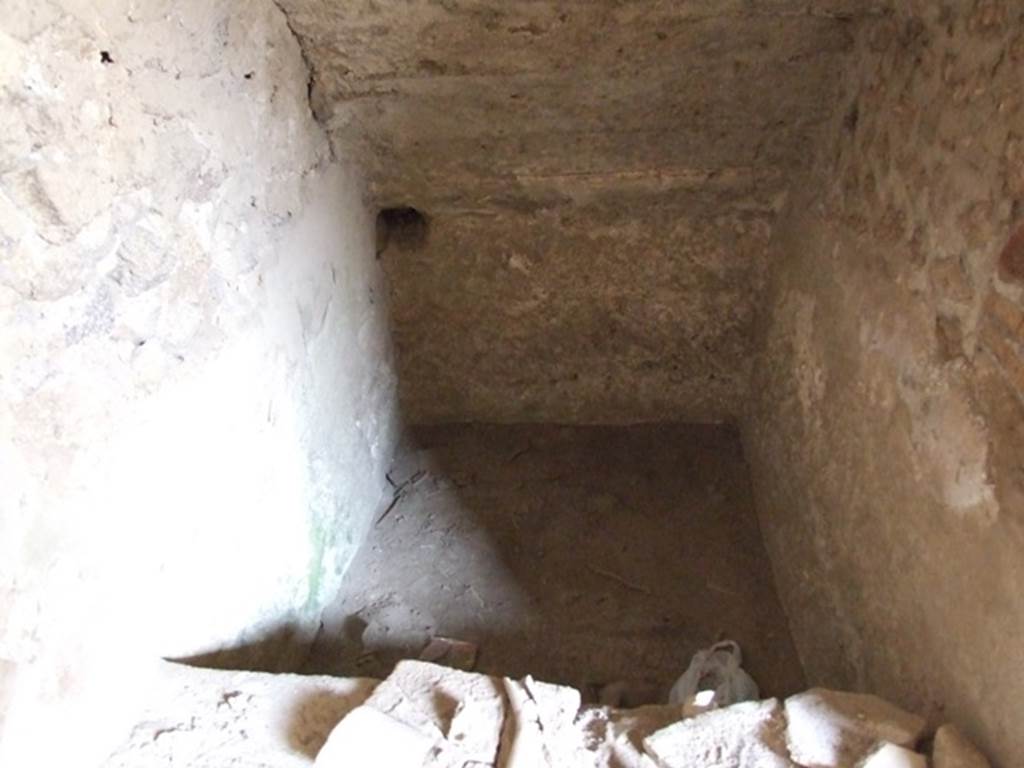 IX.5.6 Pompeii. December 2007. Room m, looking north under the stairs on west side of tablinum.
