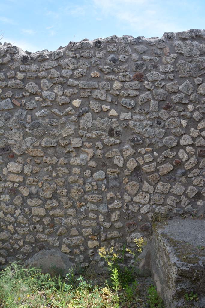 IX.5.7 Pompeii. May 2017. Looking towards east wall.
Foto Christian Beck, ERC Grant 681269 DÉCOR.

