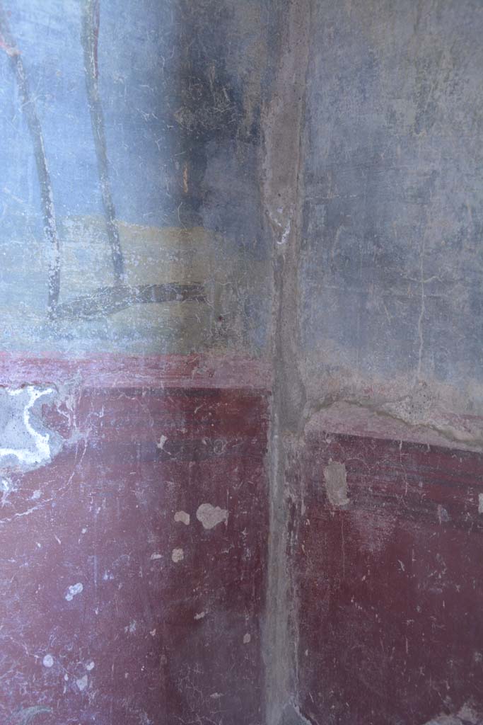 IX.5.9 Pompeii. May 2017. Room l (L), lower north-east corner.
Foto Christian Beck, ERC Grant 681269 DCOR.
