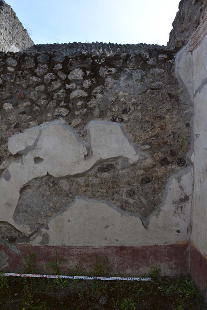 IX.5.9 Pompeii. May 2017. Room o, west wall at north end.
Foto Christian Beck, ERC Grant 681269 DCOR.
