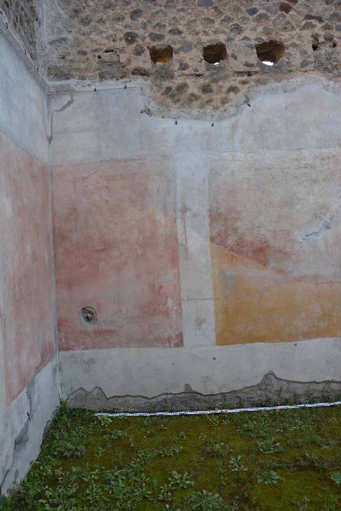 IX.5.9 Pompeii. May 2017. Room “p”, west wall at south end.
Foto Christian Beck, ERC Grant 681269 DÉCOR.
