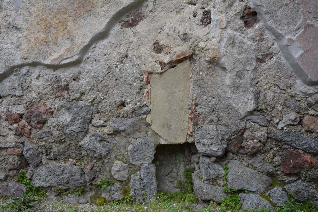 IX.5.9 Pompeii. March 2017. Room i, detail from east wall in south-east corner.
Foto Christian Beck, ERC Grant 681269 DCOR.

