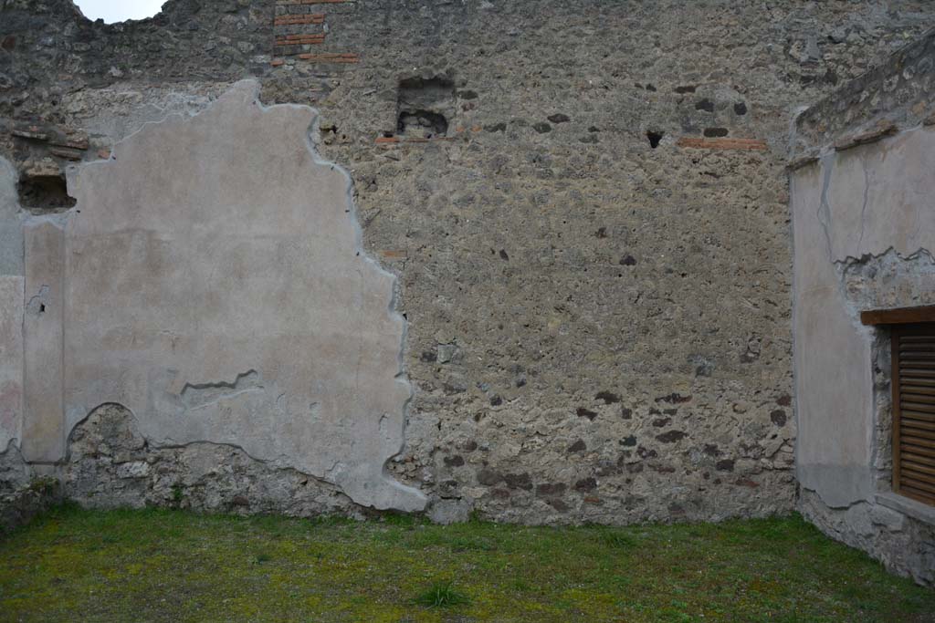 IX.5.9 Pompeii. March 2017. Room i, west wall on which, according to Jashemski, an animal painting would have been seen.
Foto Christian Beck, ERC Grant 681269 DCOR.
