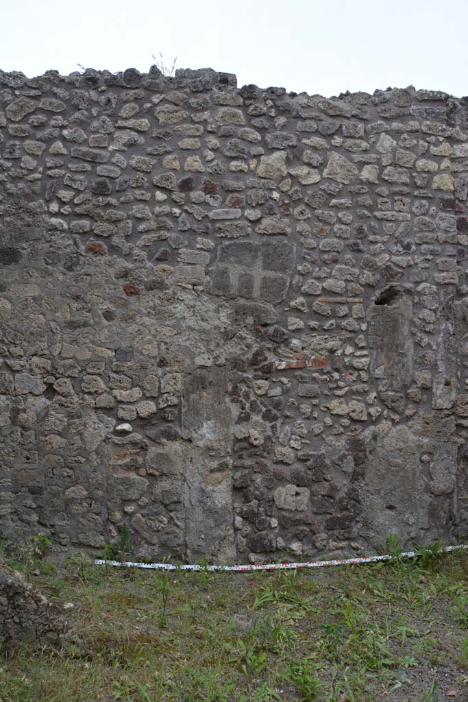 IX.5.10 Pompeii. May 2017. Looking towards west wall in south-west corner, cont’d.
Foto Christian Beck, ERC Grant 681269 DÉCOR.

