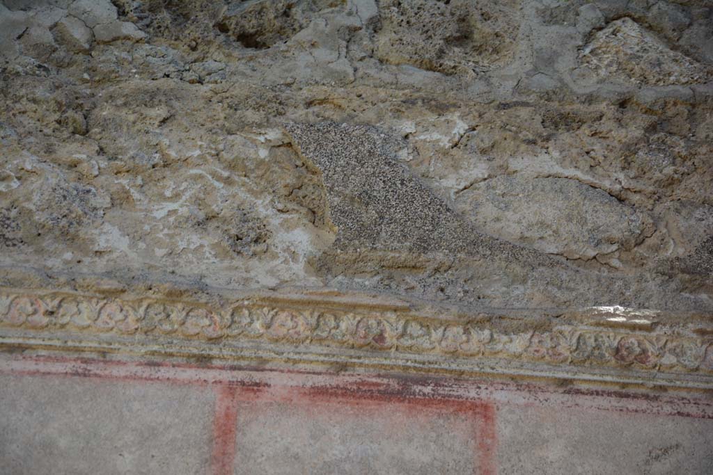 IX.5.11 Pompeii. May 2017. Room e, detail of stucco frieze from upper south wall towards west end. 
Foto Christian Beck, ERC Grant 681269 DÉCOR.
