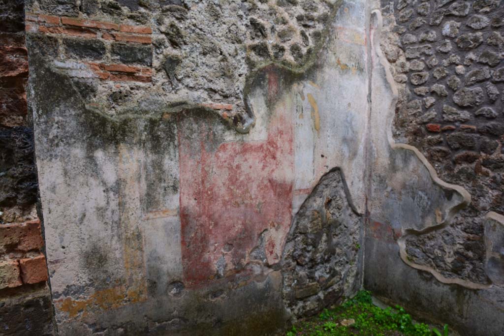 IX.5.11 Pompeii. March 2017. Room d, looking along the south wall towards the south-west corner.     
Foto Christian Beck, ERC Grant 681269 DÉCOR


