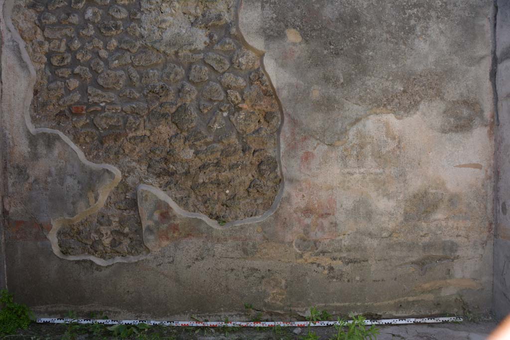 IX.5.11 Pompeii. May 2017. Room d, looking towards west wall.
Foto Christian Beck, ERC Grant 681269 DÉCOR.
