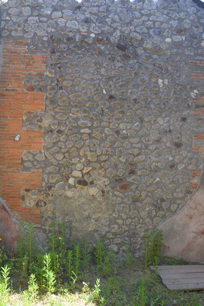 IX.5.11 Pompeii. May 2017. Room c, centre of east wall.   
Foto Christian Beck, ERC Grant 681269 DÉCOR
