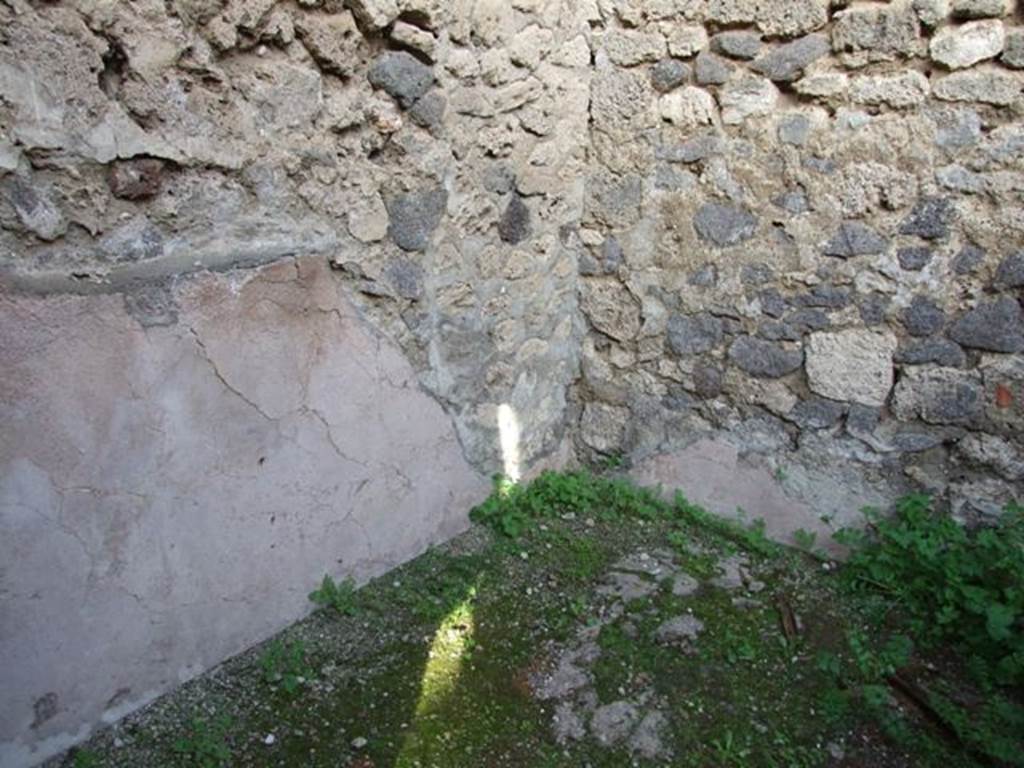 IX.5.11 Pompeii. December 2007. Room 12, north-east corner. According to Boyce, in the north wall was a rectangular niche (h.0.40, w.0.45, d.0.20, height above the floor 0.95). On the wall beside it were faint traces of the original lararium painting. See Boyce G. K., 1937. Corpus of the Lararia of Pompeii. Rome: MAAR 14. (p.86, no.424) 
