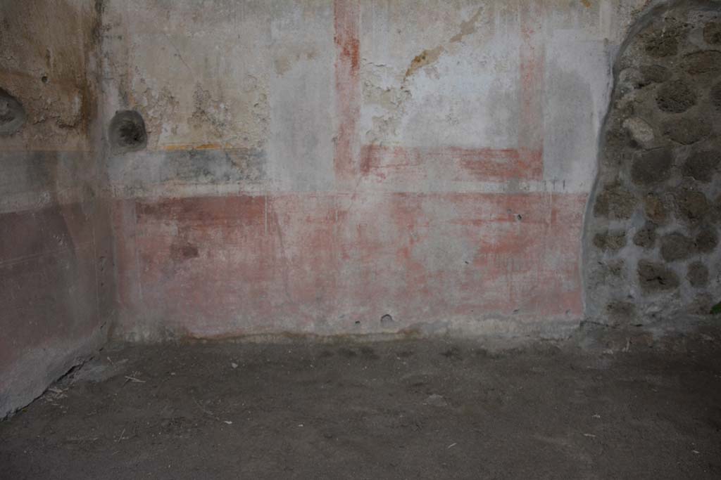 IX.5.11 Pompeii. March 2017. Room g, zoccolo on lower east wall.
Foto Christian Beck, ERC Grant 681269 DÉCOR.


