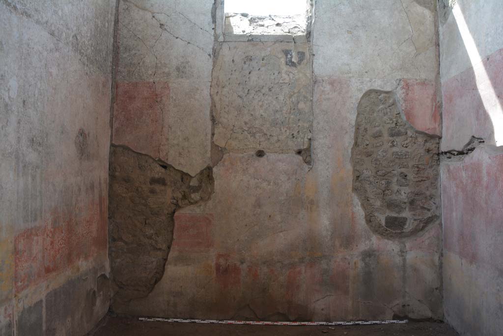 IX.5.11 Pompeii. May 2017. Room i, looking towards lower south wall.
Foto Christian Beck, ERC Grant 681269 DÉCOR.
