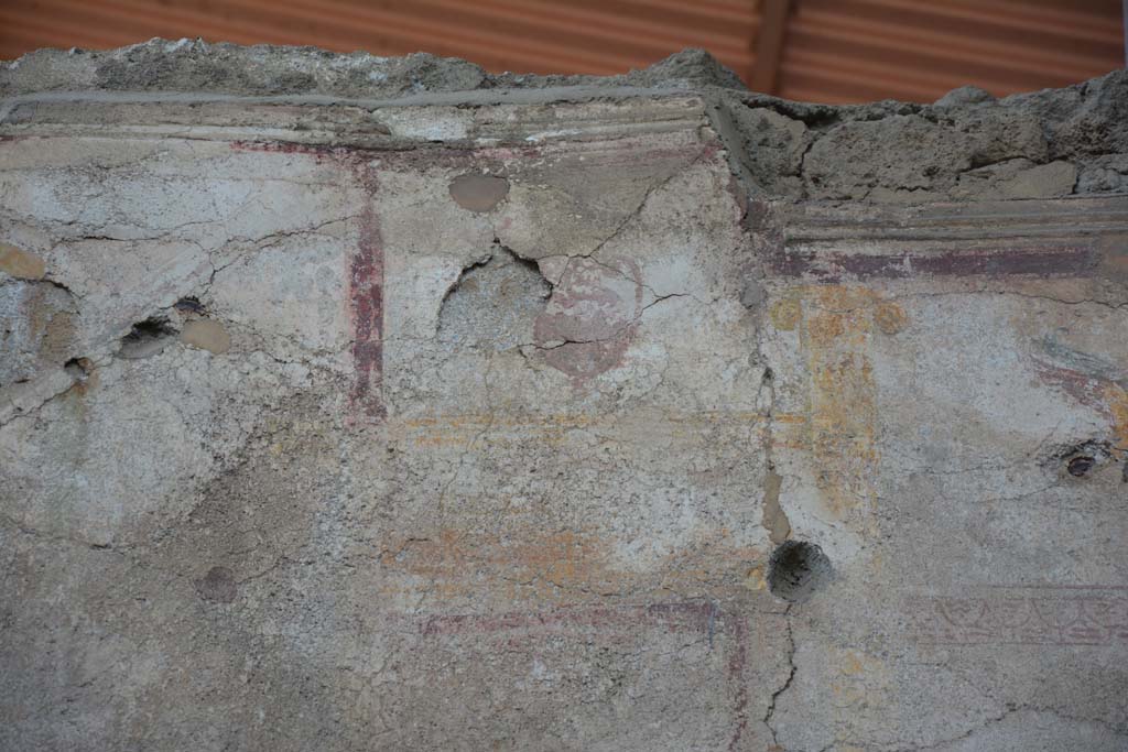 IX.5.11 Pompeii. May 2017. Room i, detail from upper south end of west wall.
Foto Christian Beck, ERC Grant 681269 DÉCOR.
