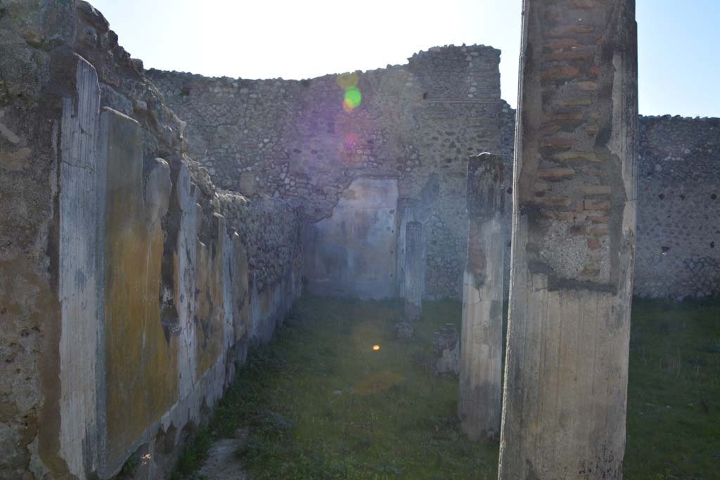IX.5.14 Pompeii. March 2017.  Peristyle “k”, looking west along south portico.
Foto Christian Beck, ERC Grant 681269 DÉCOR.

