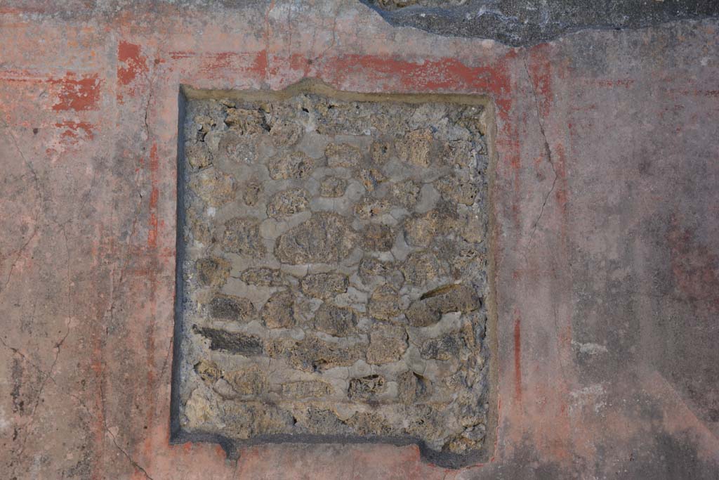 IX.5.14 Pompeii. May 2017. Room “f”, site of central painting on east wall.
Foto Christian Beck, ERC Grant 681269 DÉCOR.

