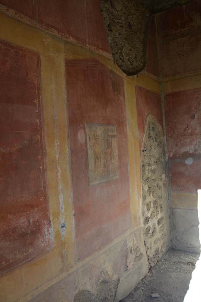 IX.5.14 Pompeii. March 2017.  Room “g”, looking along north wall from doorway. 
Foto Christian Beck, ERC Grant 681269 DÉCOR.

