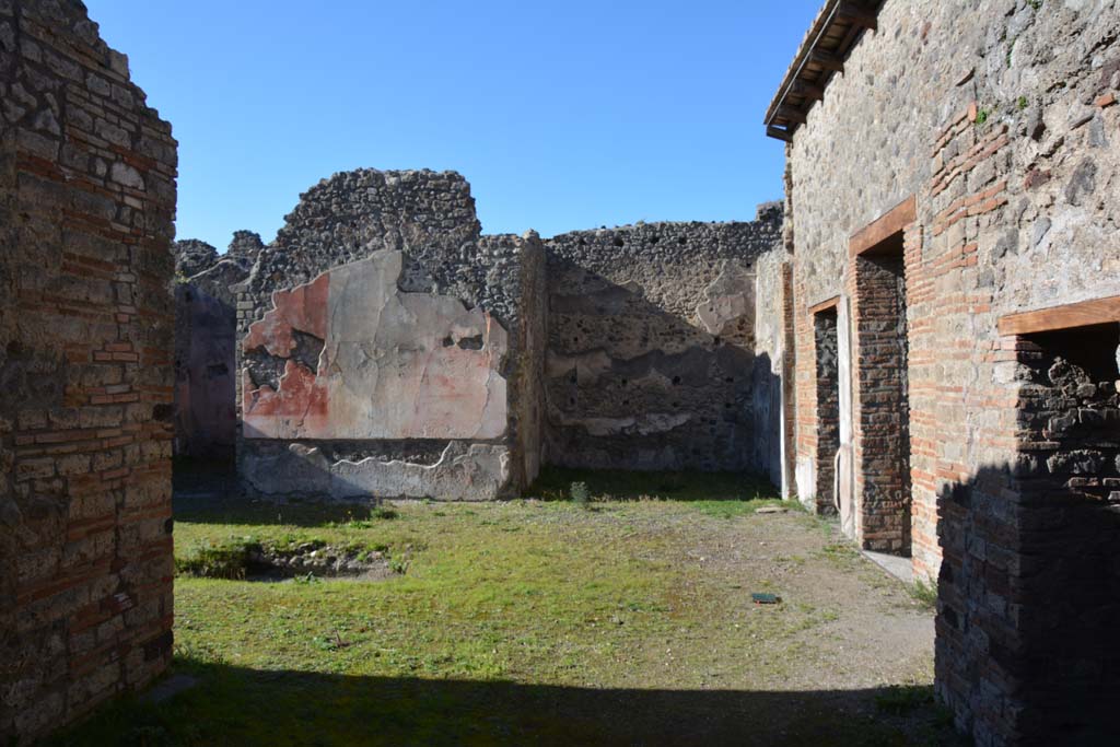 IX.5.16 Pompeii. March 2017. Room “i”, south ala, looking north from south ala “i”, across atrium “b”, towards north ala, “e”. 
Foto Christian Beck, ERC Grant 681269 DÉCOR.
