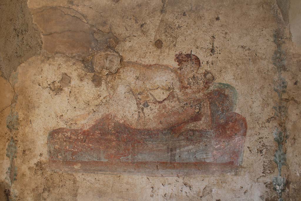 IX.5.16 Pompeii. May 2019. Room f’, detail of erotic scene from east end of south wall.
Foto Christian Beck, ERC Grant 681269 DÉCOR.
