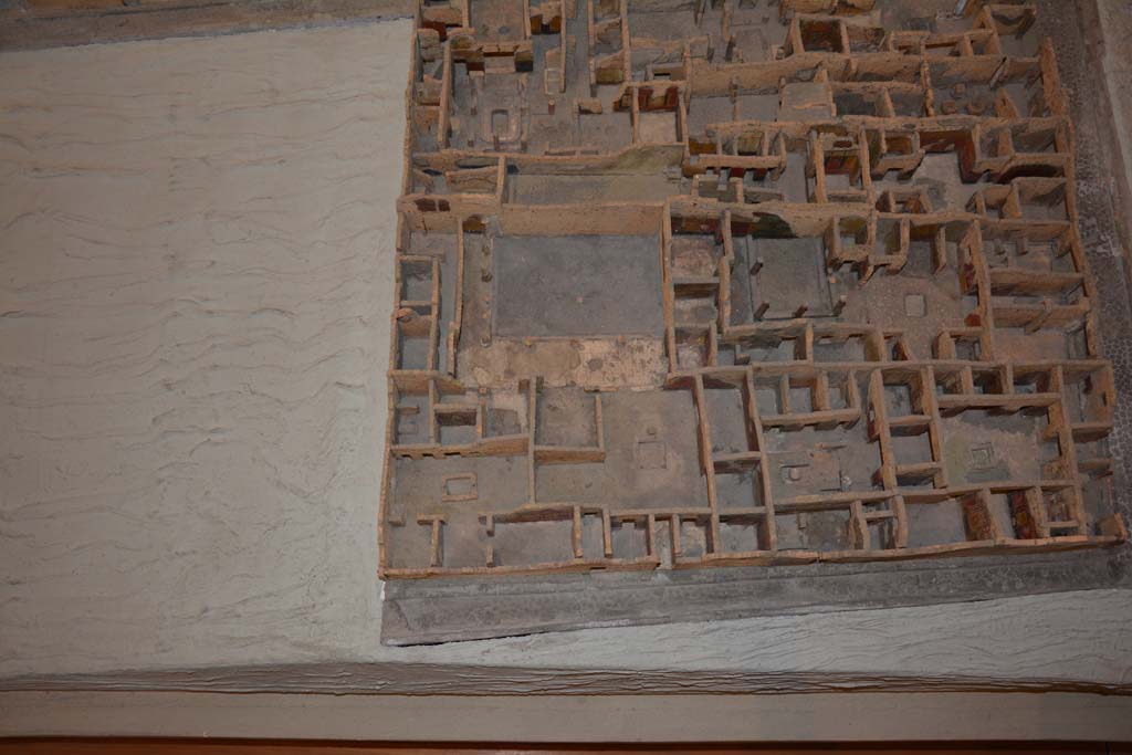 IX.5.14-16 Pompeii. July 2017. Rooms in south-east corner of insula, lower centre, IX.5.16 linked to IX.5.14. 
Extract from cork model in Naples Archaeological Museum.
Foto Annette Haug, ERC Grant 681269 DÉCOR.
