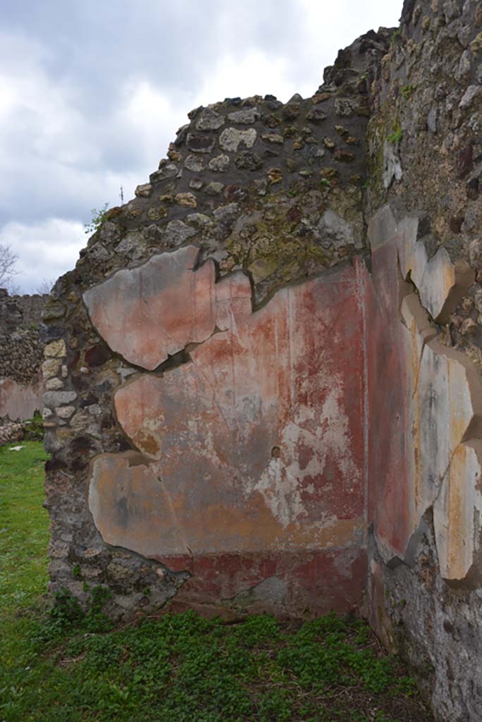 IX.5.18 Pompeii. March 2018. Room “o”, looking towards south wall in south-west corner.
Foto Annette Haug, ERC Grant 681269 DÉCOR.

