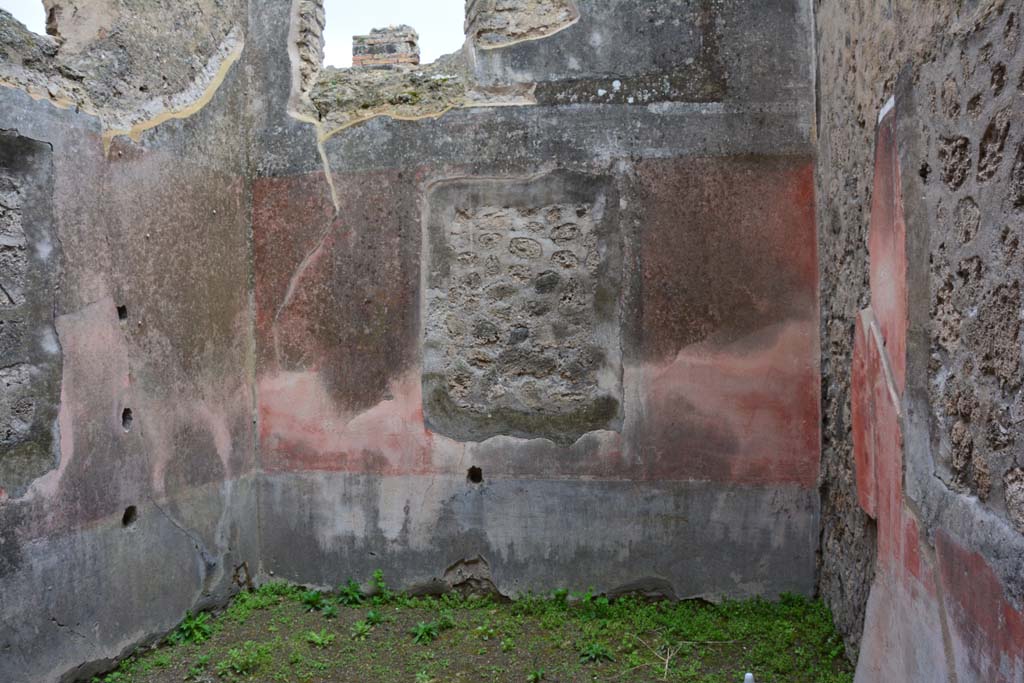 IX.5.18 Pompeii. March 2017. Room e, looking towards west wall.
Foto Christian Beck, ERC Grant 681269 DÉCOR.

