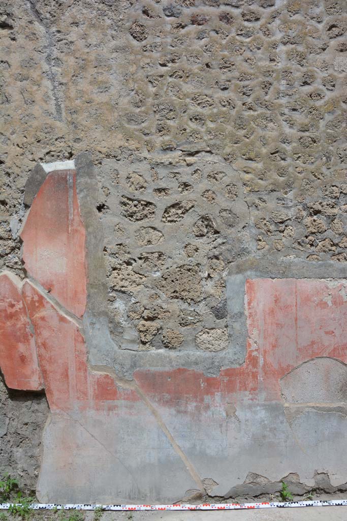 IX.5.18 Pompeii. May 2017. Room “e”, centre of north wall with site of central painting.
Foto Christian Beck, ERC Grant 681269 DÉCOR.
