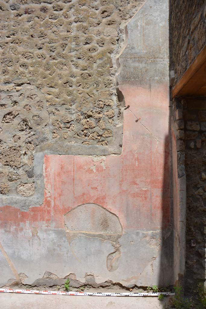 IX.5.18 Pompeii. May 2017. Room e, north wall towards east end.
Foto Christian Beck, ERC Grant 681269 DÉCOR.
