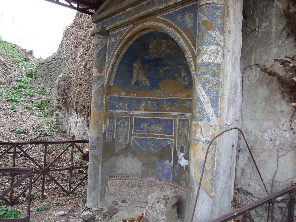 IX.7.20 Pompeii. December 2007. Mosaic fountain, looking towards south side.