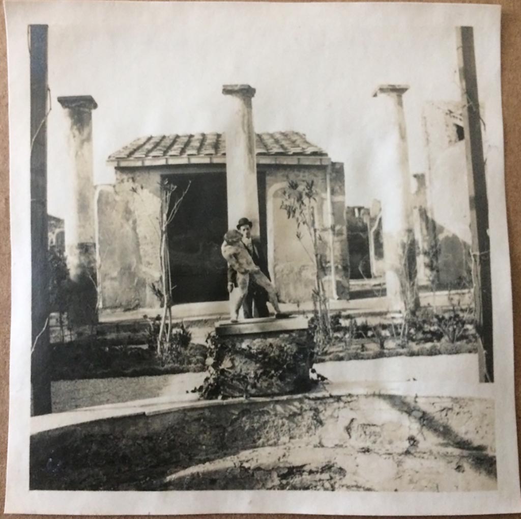 IX.8.6 Pompeii. 1903. Looking north-west across pool in garden/peristyle area, from east side.
Photo by Esther Boise Van Deman (c) American Academy in Rome. VD_Archive_Ph_217.
