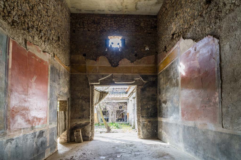 IX.13.1-3 Pompeii. April 2022. Room 13, looking south towards peristyle/garden. Photo courtesy of Johannes Eber.

