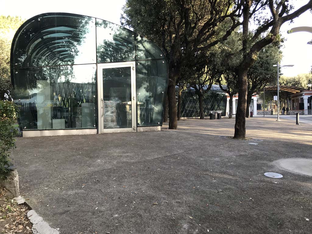 Piazza Anfiteatro. April 2019. Exhibition centre. Photo courtesy of Rick Bauer.
