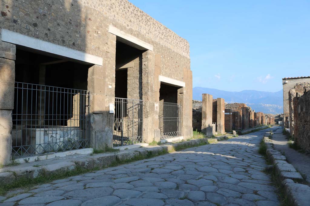 Via Consolare, Pompeii, April 2019. Looking south between VI.2 and VI.17, with VI.2.3, on left. 
Photo courtesy of Rick Bauer.
