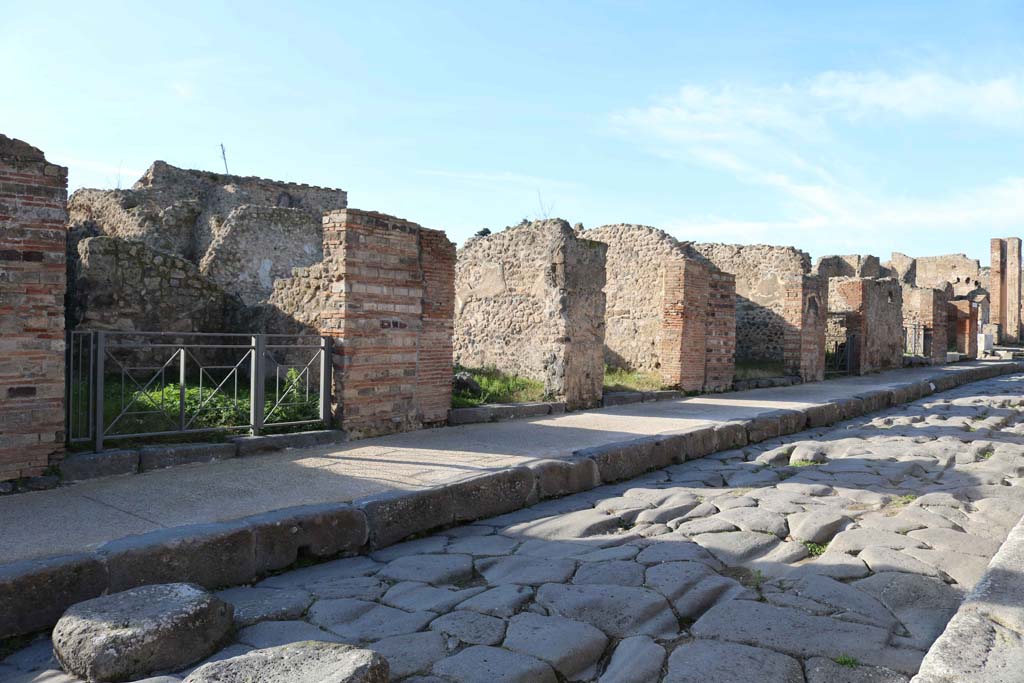 Via Stabiana, west side, Pompeii. Looking north from VII.3.21, on left. Photo courtesy of Aude Durand.