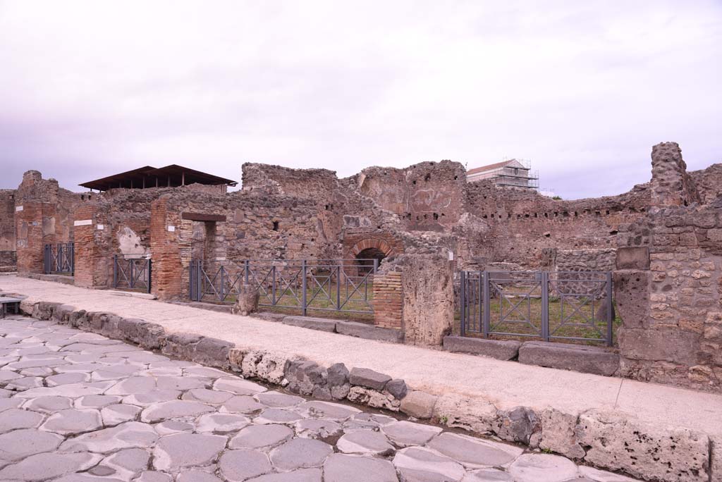 Via Stabiana, east side, Pompeii. October 2019. Looking north-east towards I.4.15, on left, from I.4.12, on right.
Foto Tobias Busen, ERC Grant 681269 DÉCOR.
