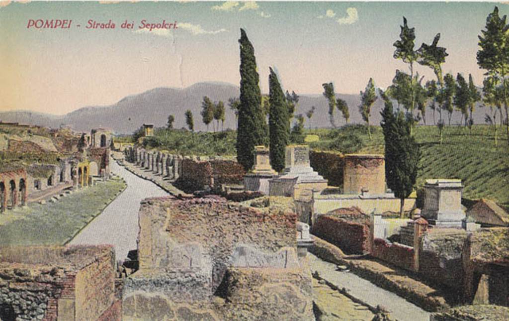 Via dei Sepolcri. Old postcard by Ragozino. Looking south from HGE38 to junction with Via Superior. Photo courtesy of Drew Baker.