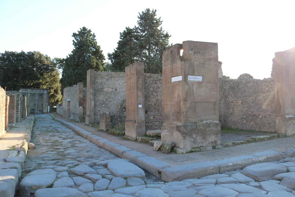 Via dei Teatri, west side, Pompeii. December 2018. 
Looking south-west from junction with Via dell’Abbondanza towards VIII.5.30 and VIII.5.31, on right. Photo courtesy of Aude Durand.
