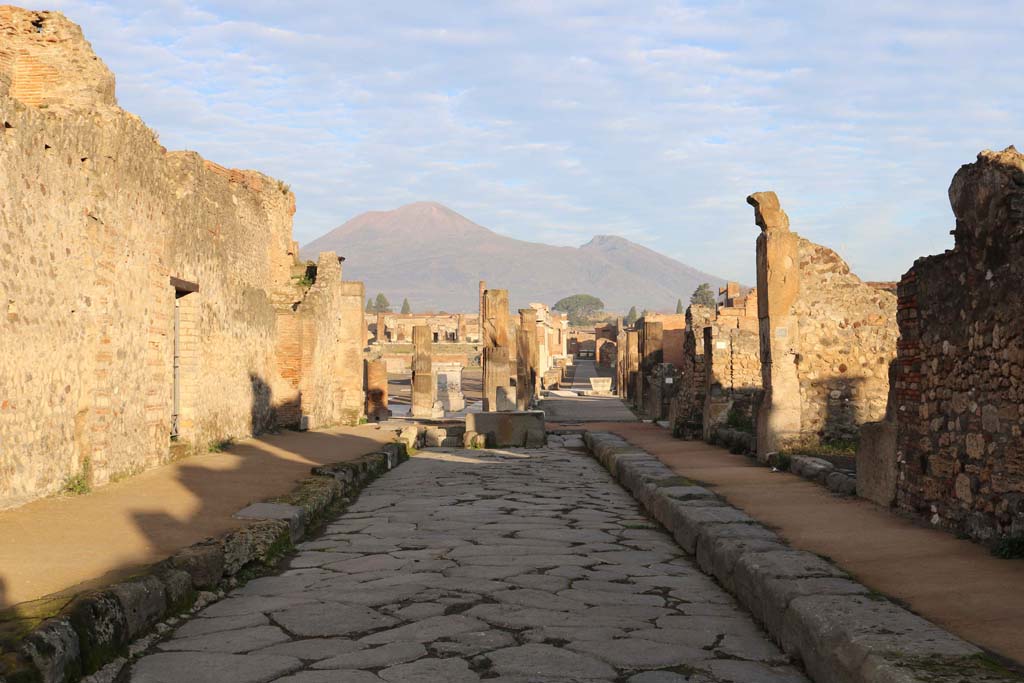 Via delle Scuole, Pompeii. December 2018. 
Looking north between VIII.2, on left, and VIII.3, on right, towards Forum. Photo courtesy of Aude Durand.

