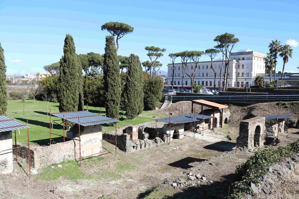 FPNI Pompeii, on right near terracotta roof, at east end of north side. February 2020. Looking north-east. Photo courtesy of Aude Durand.