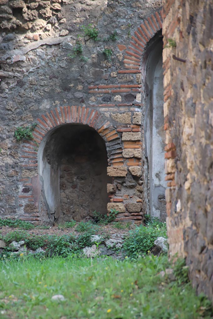 HGE15 Pompeii. October 2023. 
Looking east from entrance doorway. Photo courtesy of Klaus Heese.
