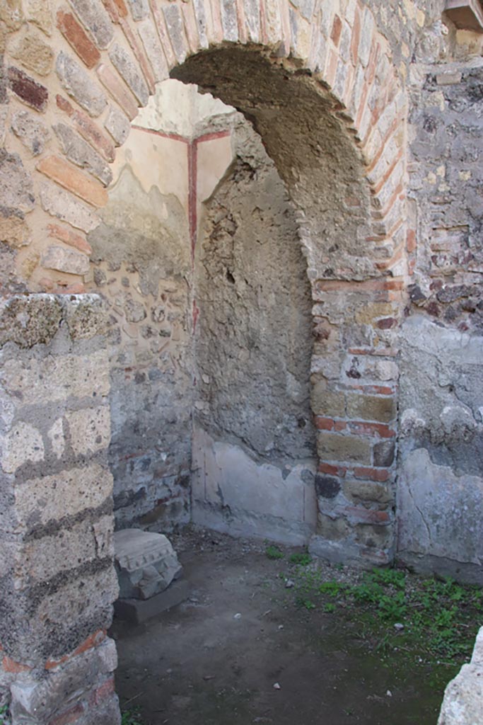 HGW25 Pompeii. Part of Villa of Diomedes. October 2023.
Room 7,8, arched area at south end of room. Photo courtesy of Klaus Heese.
