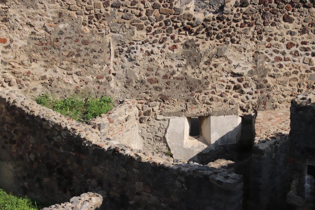 HGW24 Pompeii. Villa of Diomedes. October 2023. Looking towards east wall with window in room 7,5. Photo courtesy of Klaus Heese.