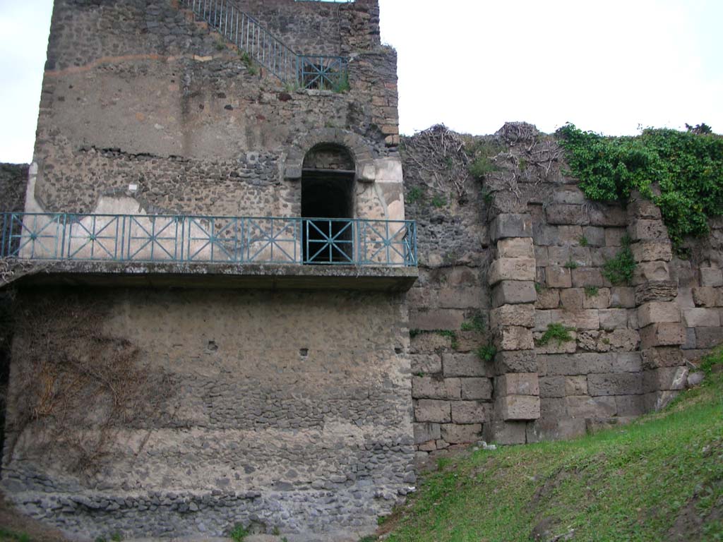 Tower XI, Pompeii. May 2010. South side of Tower, with City Walls on right. Photo courtesy of Ivo van der Graaff.
