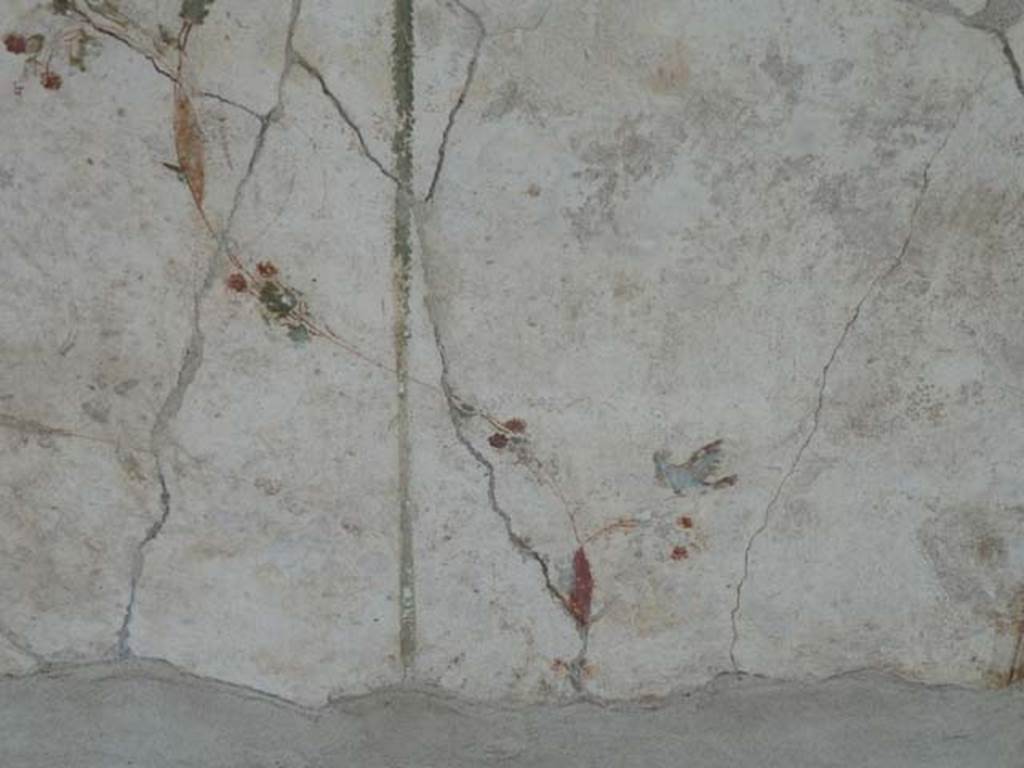 Oplontis, September 2015. Portico 60, detail of painted wall from lower north section of wall between room 88 and room 90.