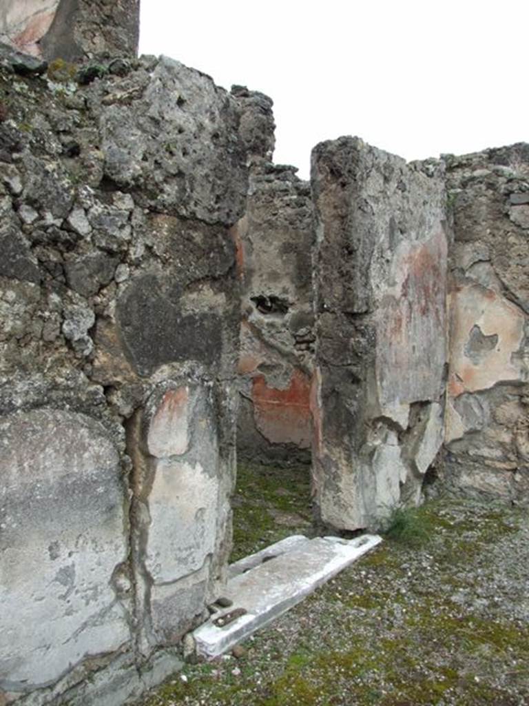 VII.9.47 Pompeii.  March 2009.  Doorway to Room 9. Cubiculum.